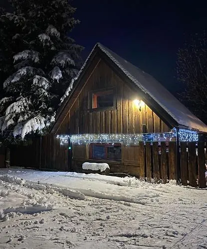 Chalupka Sokoli Dvor S Wellnesom *